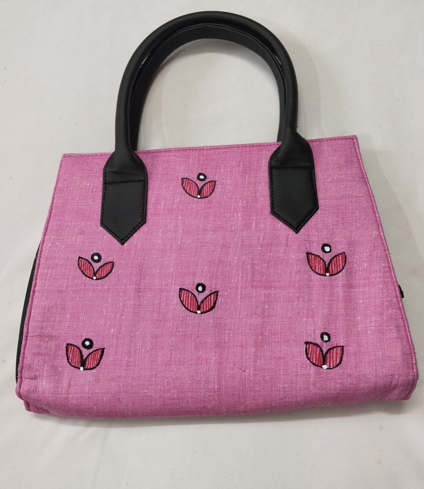 natural and artistic